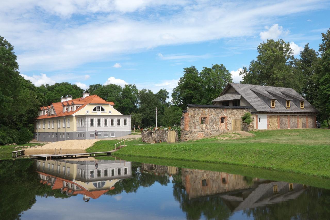 Botique & Spa Hotel Berkenes Manor Ziedkalne 外观 照片