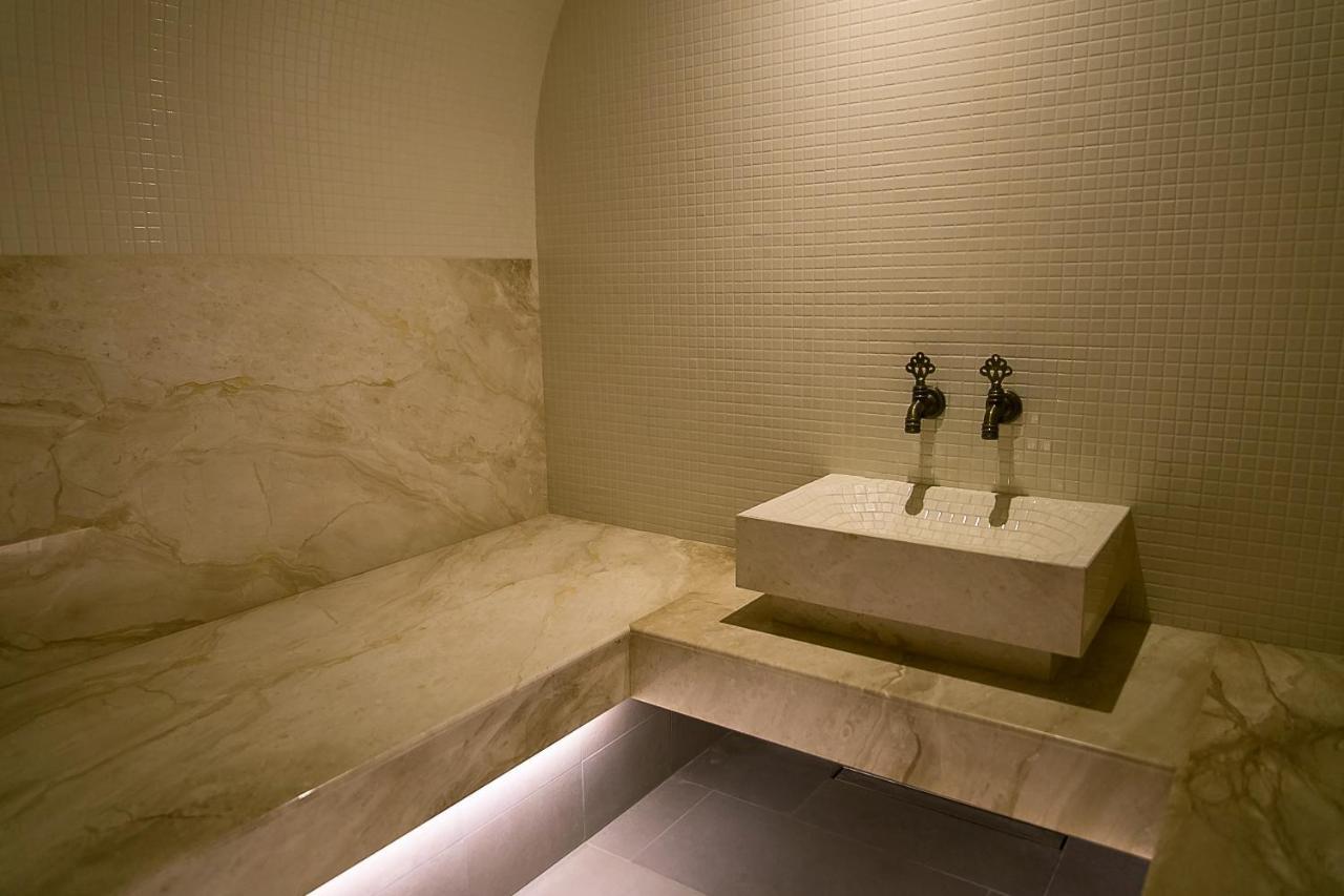 Botique & Spa Hotel Berkenes Manor Ziedkalne 外观 照片